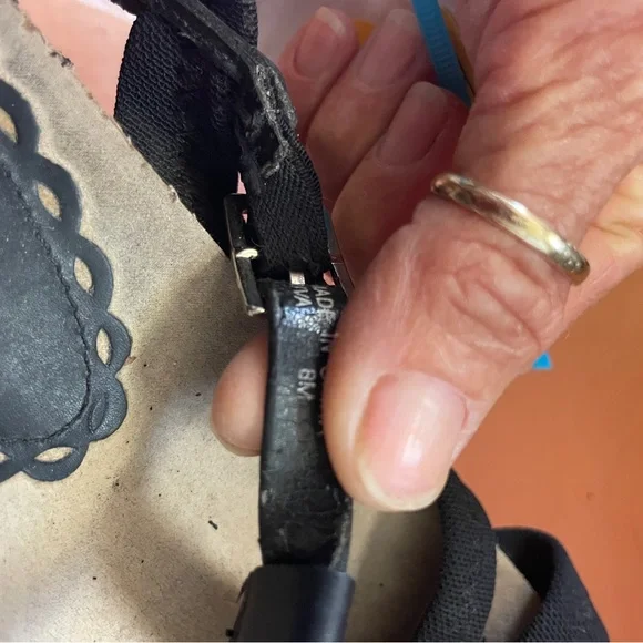 Stylish Black Wedge Nordstrom Sandals - Picture 6 of 7